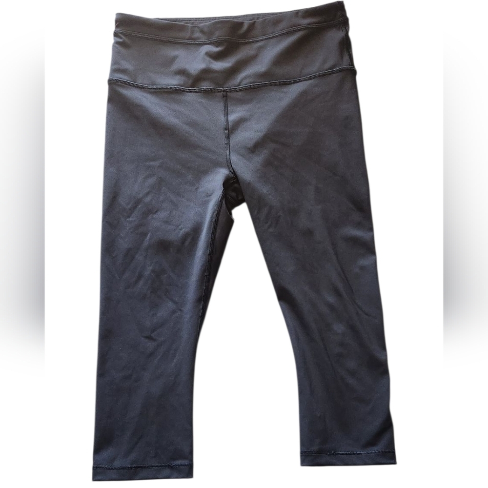 Athleta Black Performance Capri Leggings